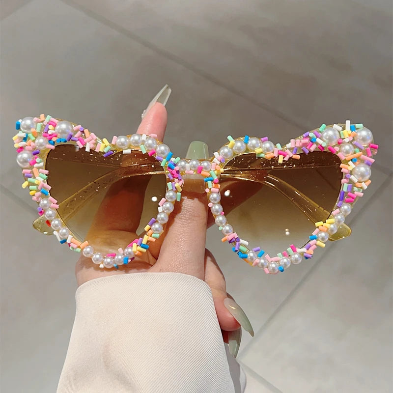 Pearl Heart Sunglasses — Gradient Y2K Festival & Holiday Shades