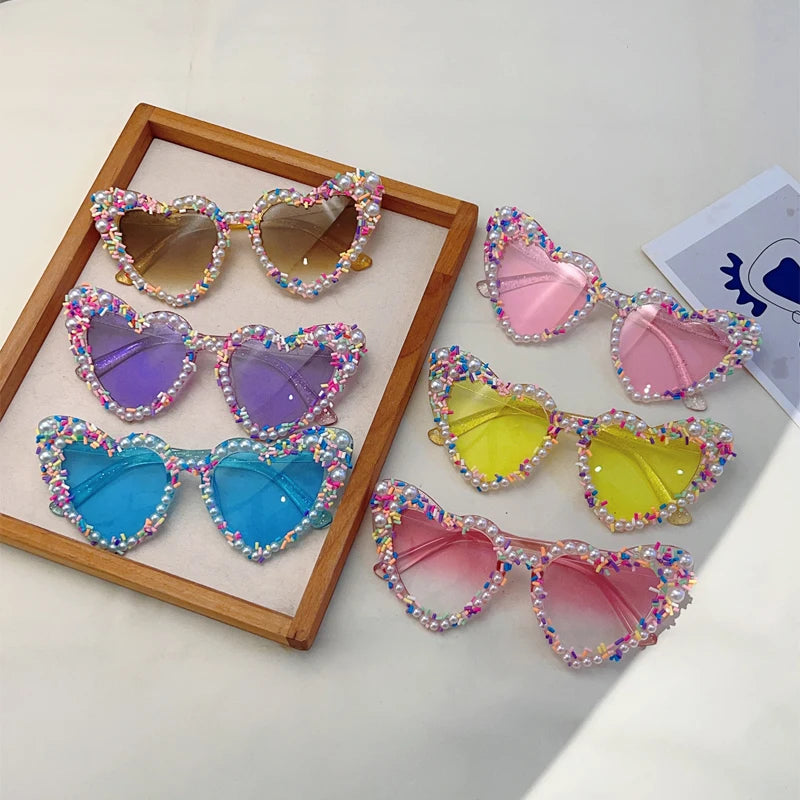 Pearl Heart Sunglasses — Gradient Y2K Festival & Holiday Shades