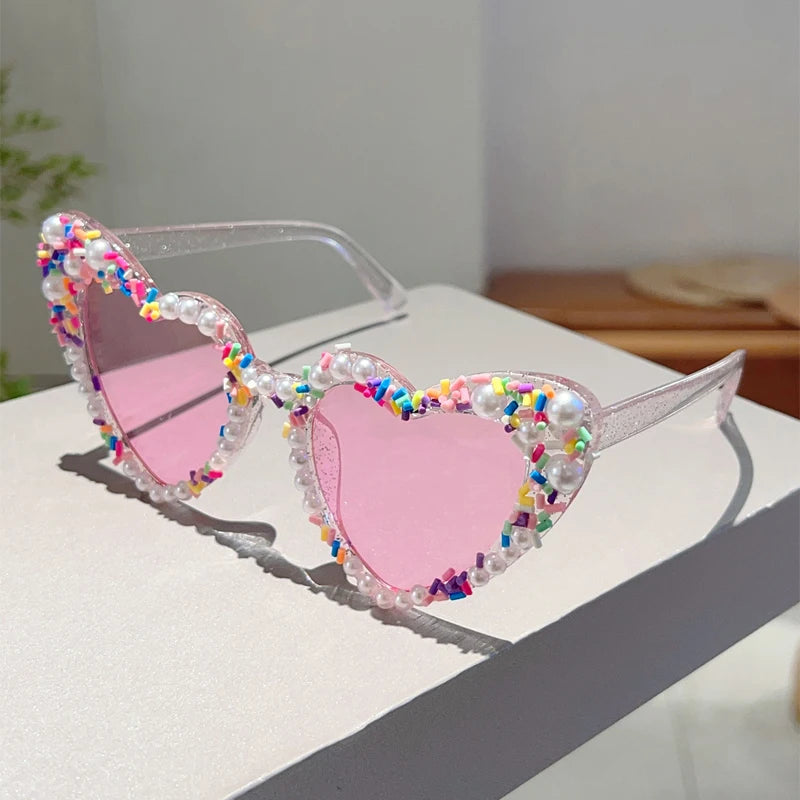 Pearl Heart Sunglasses — Gradient Y2K Festival & Holiday Shades